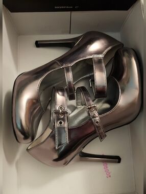 G By Guess Heels
